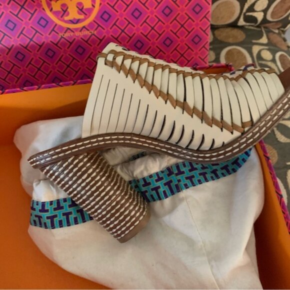 Shoes - Tory Birch Dulce de leche Pecha mules